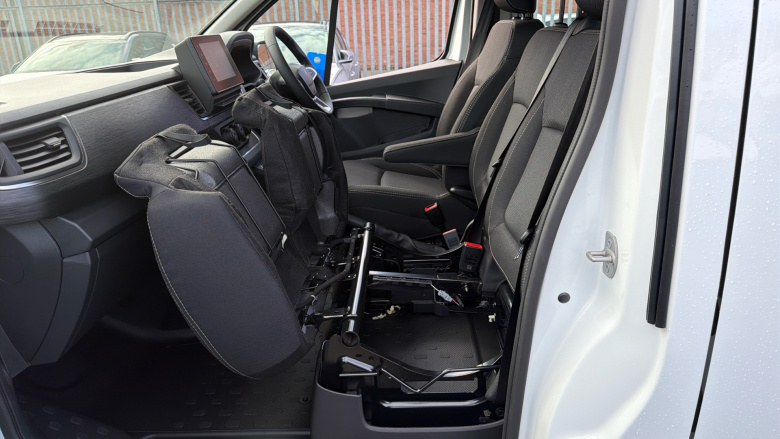 Renault Trafic Lwb Diesel LL30 Blue dCi 150 Extra [Safety] Crew Van